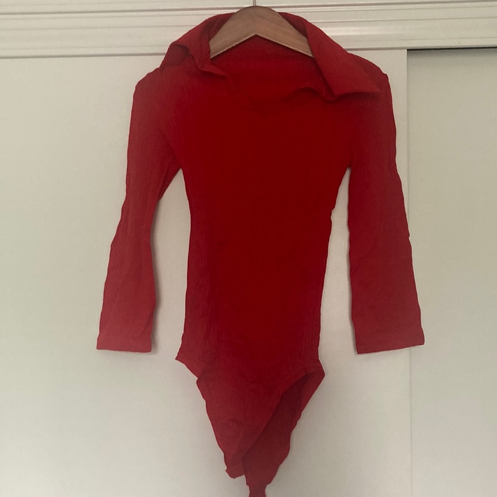 Vintage, collared, v-neck body suit.